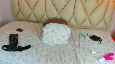 LucyReis live cam on Cam4