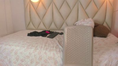 LucyReis live cam on Cam4