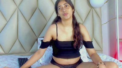 LucyReis live cam on Cam4