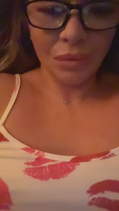 Lucy_Louxx live cam on Cam4