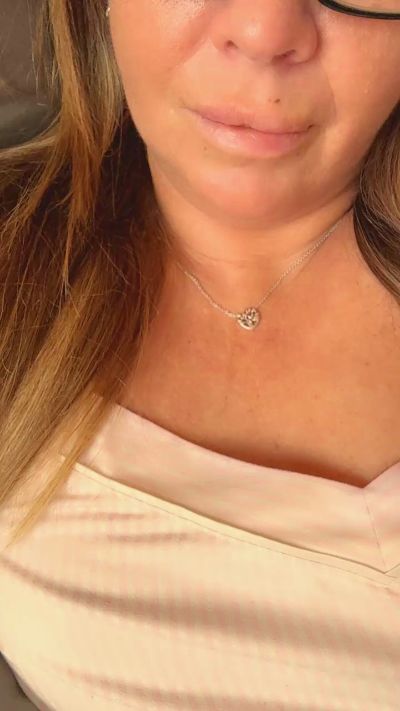 Lucy_Louxx live cam on Cam4