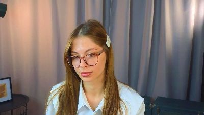 LuePoellnitz live cam on Cam4