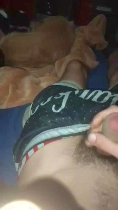 Luelor95 live cam on Cam4