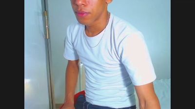LuigiLuxs live cam on Cam4