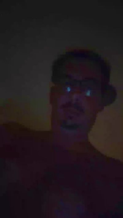 Luigis33 live cam on Cam4