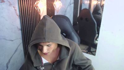 LuiisP18 live cam on Cam4