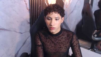 LuiisP18 live cam on Cam4