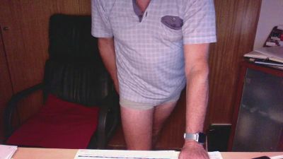 Luis18444 live cam on Cam4