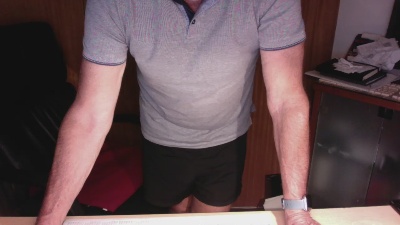 Luis18444 live cam on Cam4