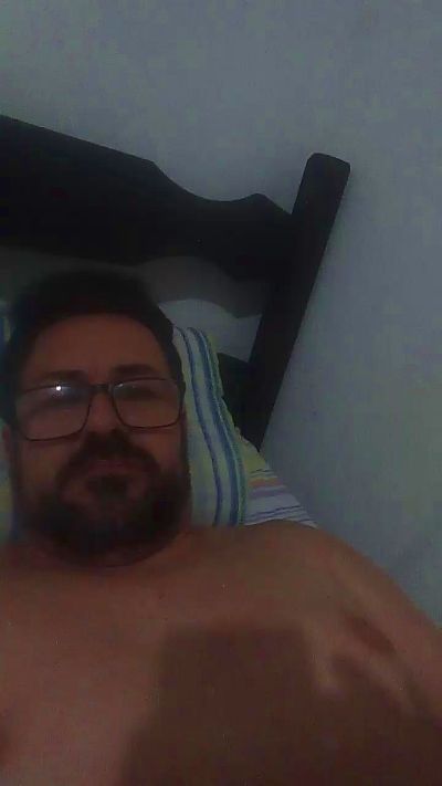 Luis8164899 live cam on Cam4