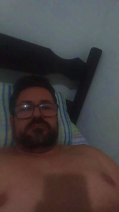 Luis8164899 live cam on Cam4