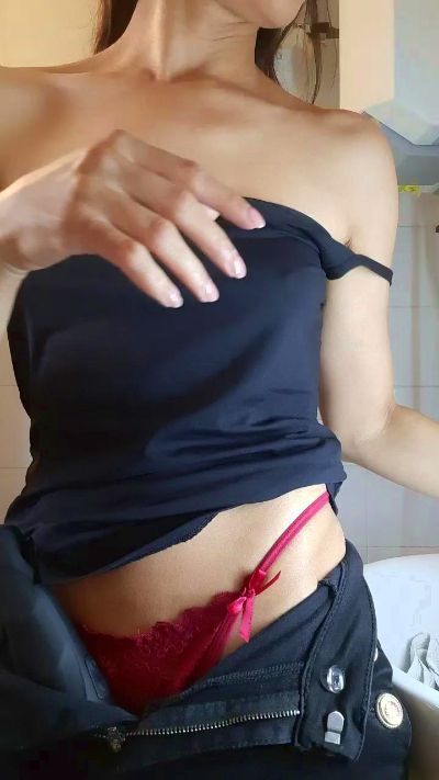 Luisa740 live cam on Cam4