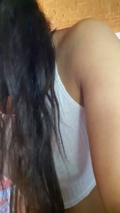 Luisa740 live cam on Cam4