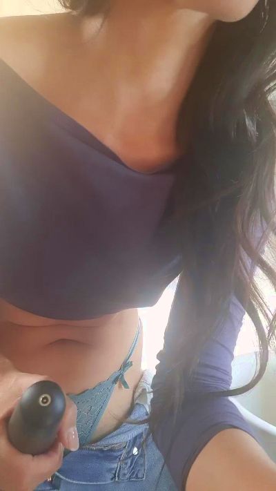 Luisa740 live cam on Cam4
