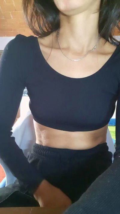 Luisa740 live cam on Cam4