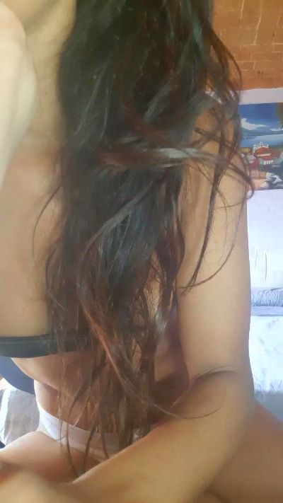 Luisa740 live cam on Cam4