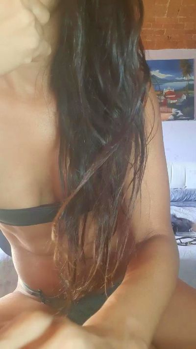 Luisa740 live cam on Cam4