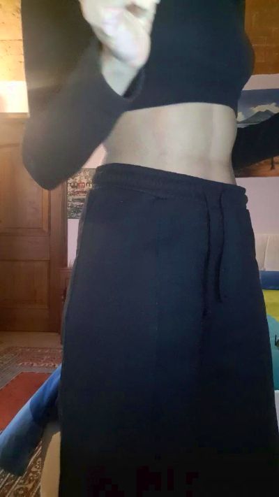 Luisa740 live cam on Cam4
