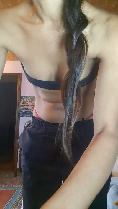 Luisa740 live cam on Cam4