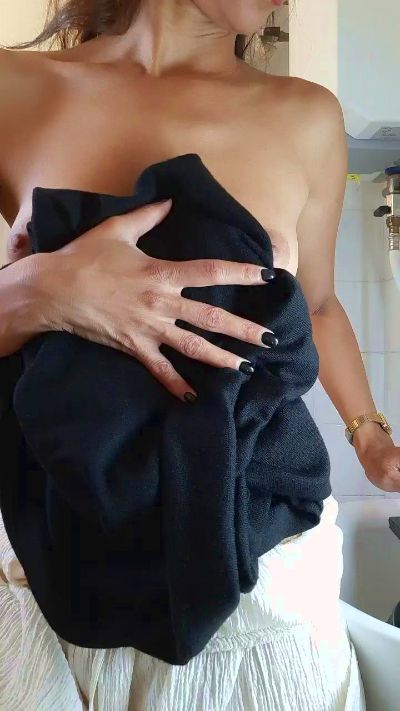 Luisa740 live cam on Cam4