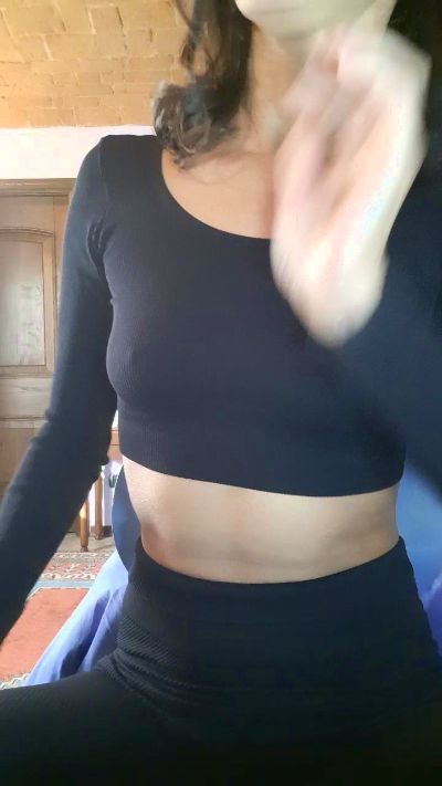 Luisa740 live cam on Cam4