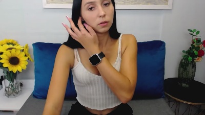 LuisaLive live cam on Cam4