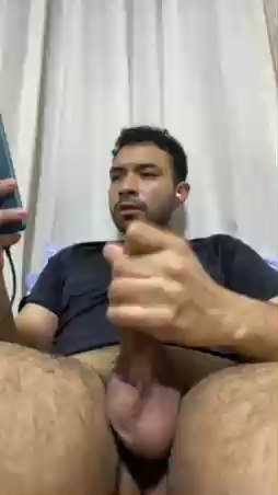 Luisfer98 live cam on Cam4