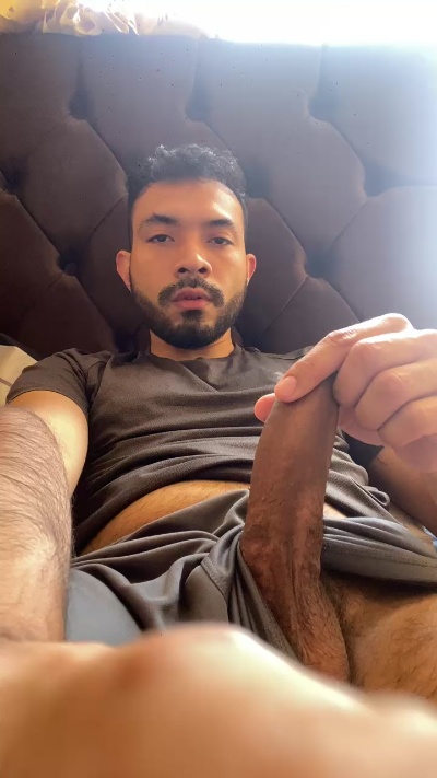 Luisfer98 live cam on Cam4