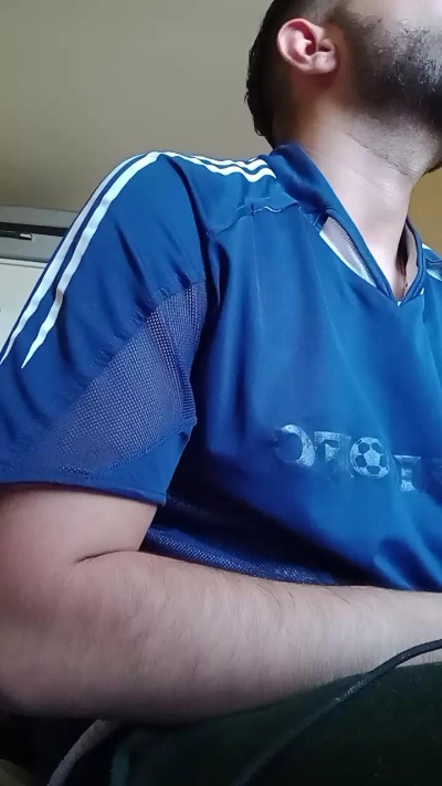 Luisfer98 live cam on Cam4