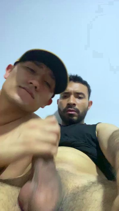 Luisfer98 live cam on Cam4