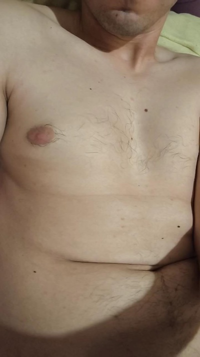 Luisito_29 live cam on Cam4