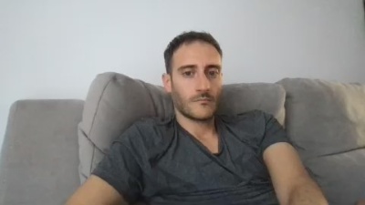 LukaShyGuy225 live cam on Cam4
