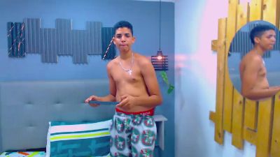 Lukas_Caballero live cam on Cam4
