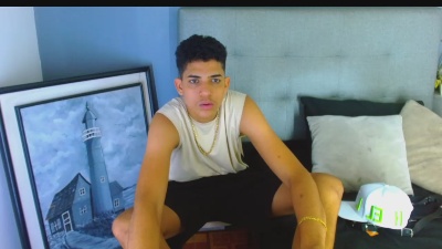 Lukas_Caballero live cam on Cam4