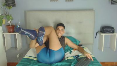 Lukas_Caballero live cam on Cam4