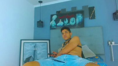 Lukas_Caballero live cam on Cam4