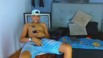 Lukas_Caballero live cam on Cam4