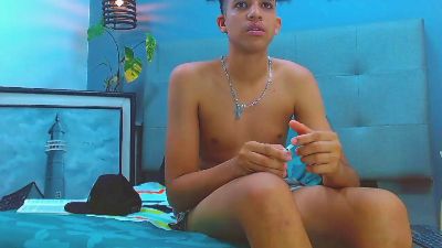 Lukas_Caballero live cam on Cam4
