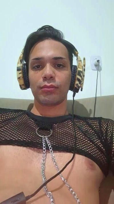 LukascomK69 live sex cam preview from Brazil