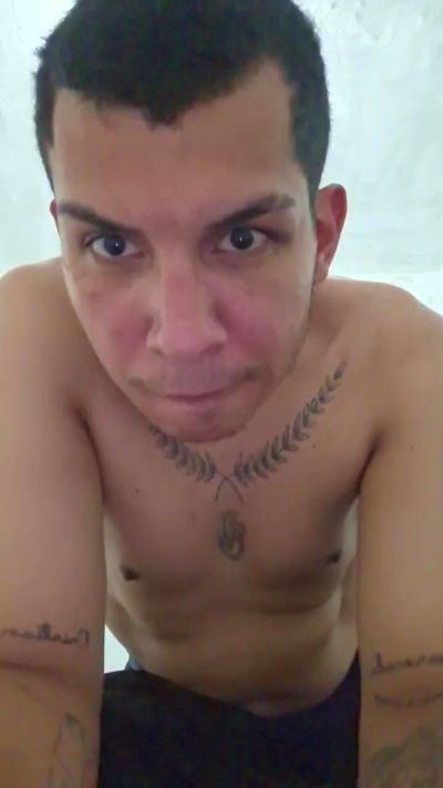 Luke_ferrari live male webcam from Brazil