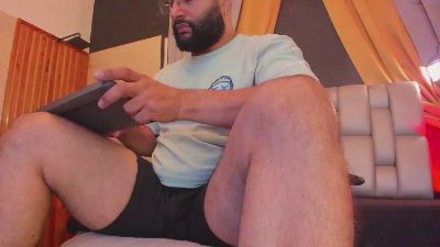 Lukee_09 live cam on Cam4