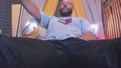 Lukee_09 live cam on Cam4