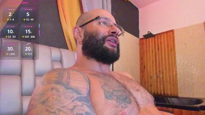 Lukee_09 live cam on Cam4
