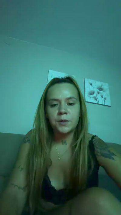 Luliman69 live cam on Cam4