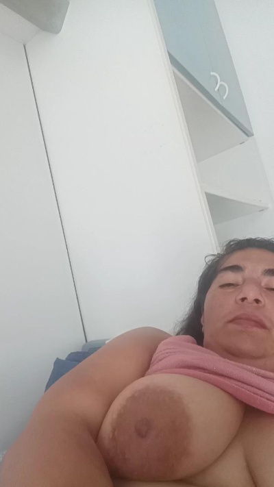 Luna44 live cam on Cam4