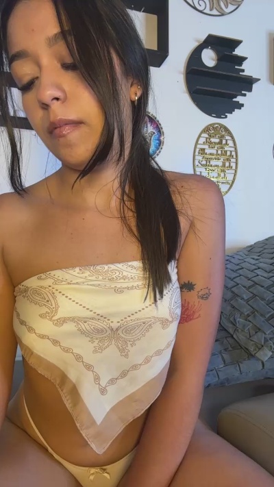 LunaBaxter_ live cam on Cam4