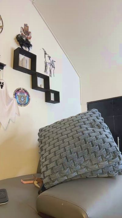 LunaBaxter_ live cam on Cam4