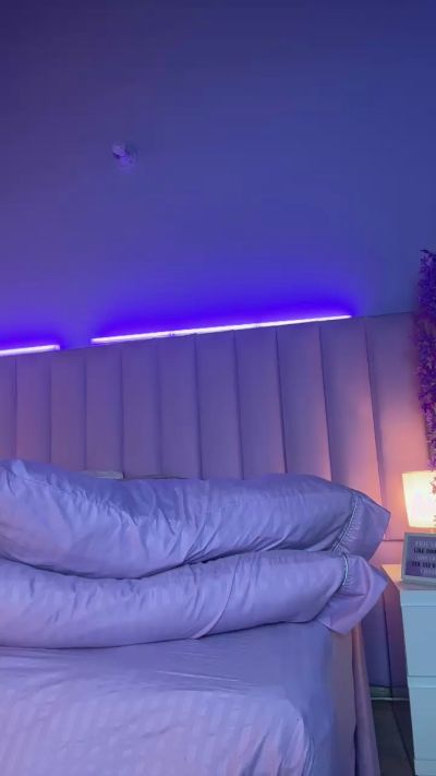 LunaBaxter_ live cam on Cam4