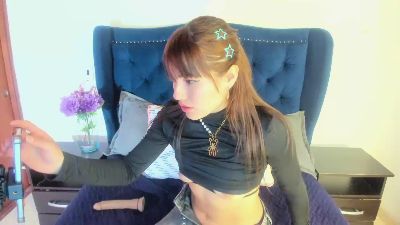 LunaBloom live cam on Cam4