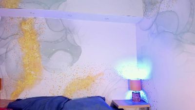LunaFerrari live cam on Cam4